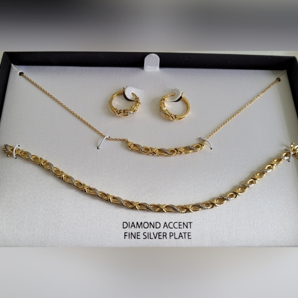 Diamond Accent Infinity Earrings Necklace Set